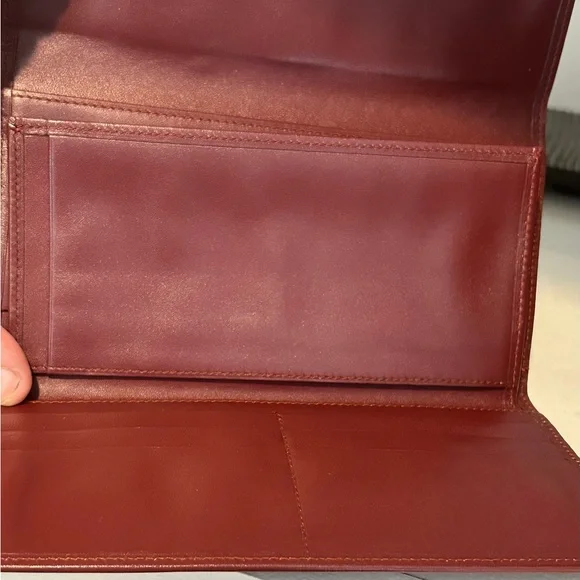 Cartier Must de Cartier Tri-fold Long Wallet Clasp Wallet & Crossbody Gold Chain - Picture 8 of 10